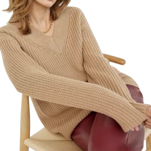 WILFRED Aritzia Belize Oversized Wool V-Neck Camel Sweater - Sz 2/Med NWOT - Picture 1 of 7